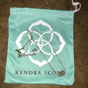 Kendra Scott necklace